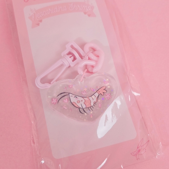 Cute Shrimp Heart Keychain Kawaii Neocaridina Shrimp Acrylic Keychain Sparkling - Picture 7 of 9